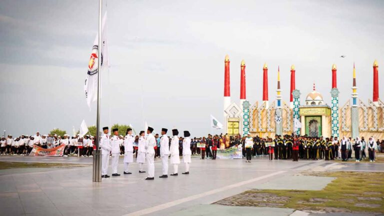 Kontingen atlet pelajar dari tujuh daerah mengikuti pembukaan POPDA X Kepri 2026 di Karimun.