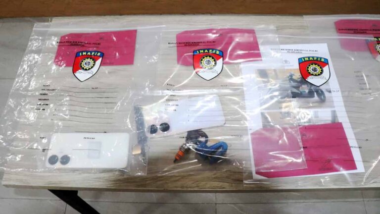 Barang bukti kasus modus penyelundupan sabu Johor Karimun ditunjukkan Polres Karimun.