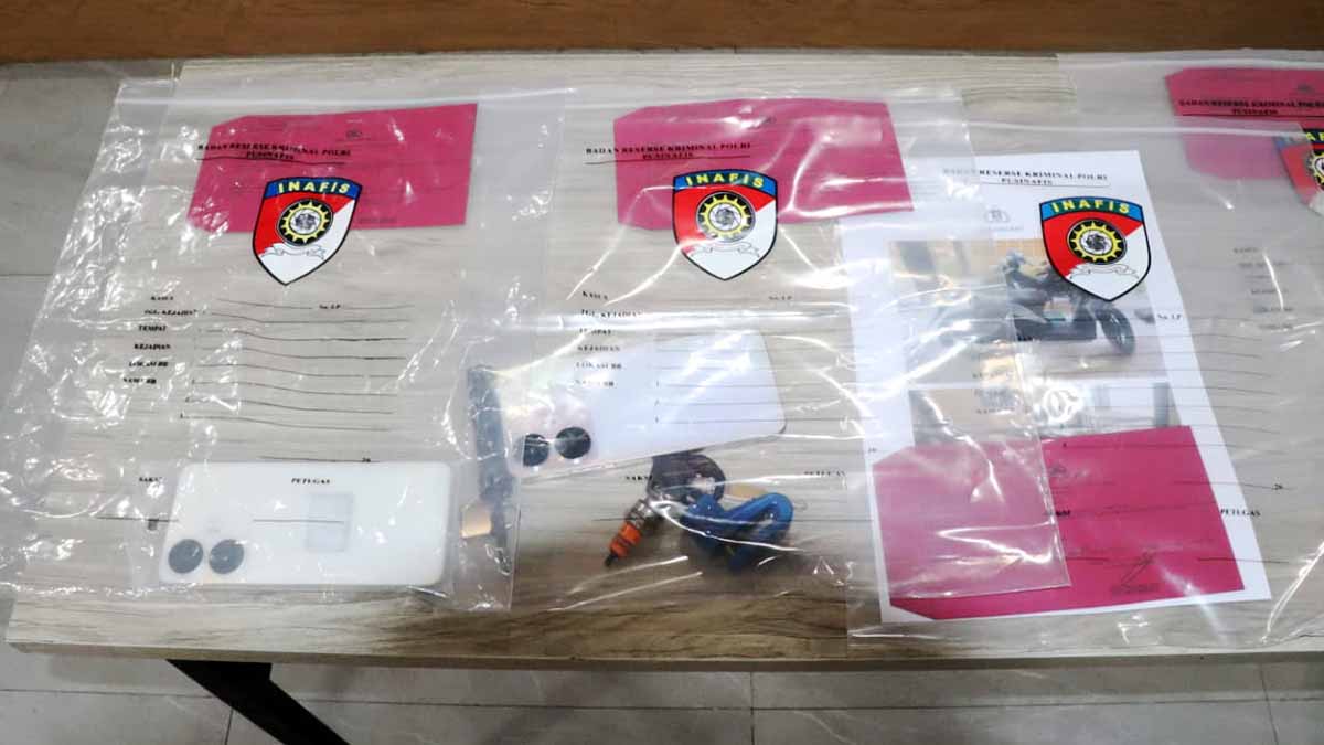 Barang bukti kasus modus penyelundupan sabu Johor Karimun ditunjukkan Polres Karimun.