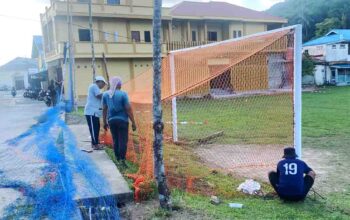 Camat Jemaja Mudahir mengajak warga bergotong royong menyambut HUT RI ke-81.