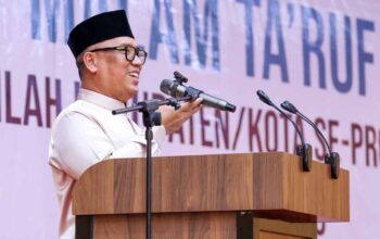 Nyanyang Haris Pratamura menghadiri Malam Ta'aruf MTQ XII Kepulauan Riau di Tanjungpinang.