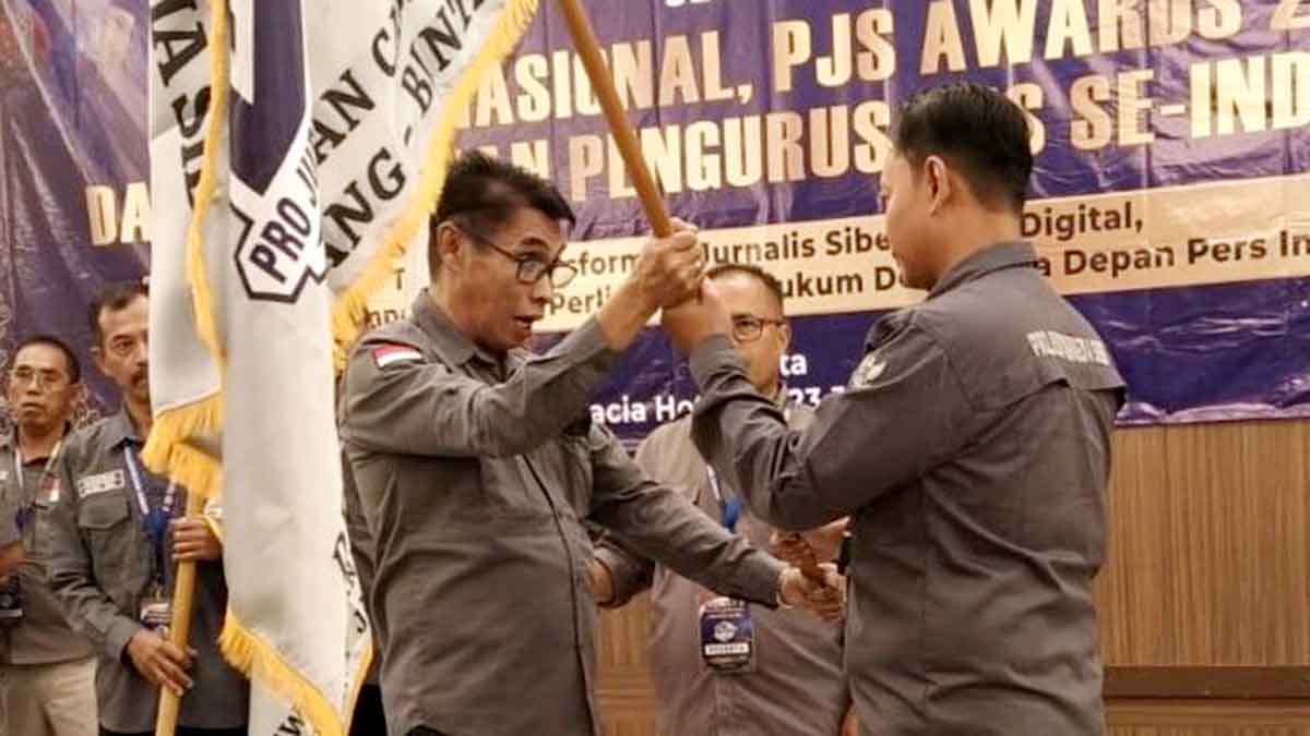 Ketua Umum DPP PJS Mahmud Marhaba melantik Dedi Utomo sebagai Ketua DPC PJS Tanjungpinang-Bintan.