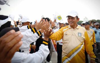 Ansar Ahmad membuka POPDA X Kepri 2026 di Coastal Area Tanjung Balai Karimun.