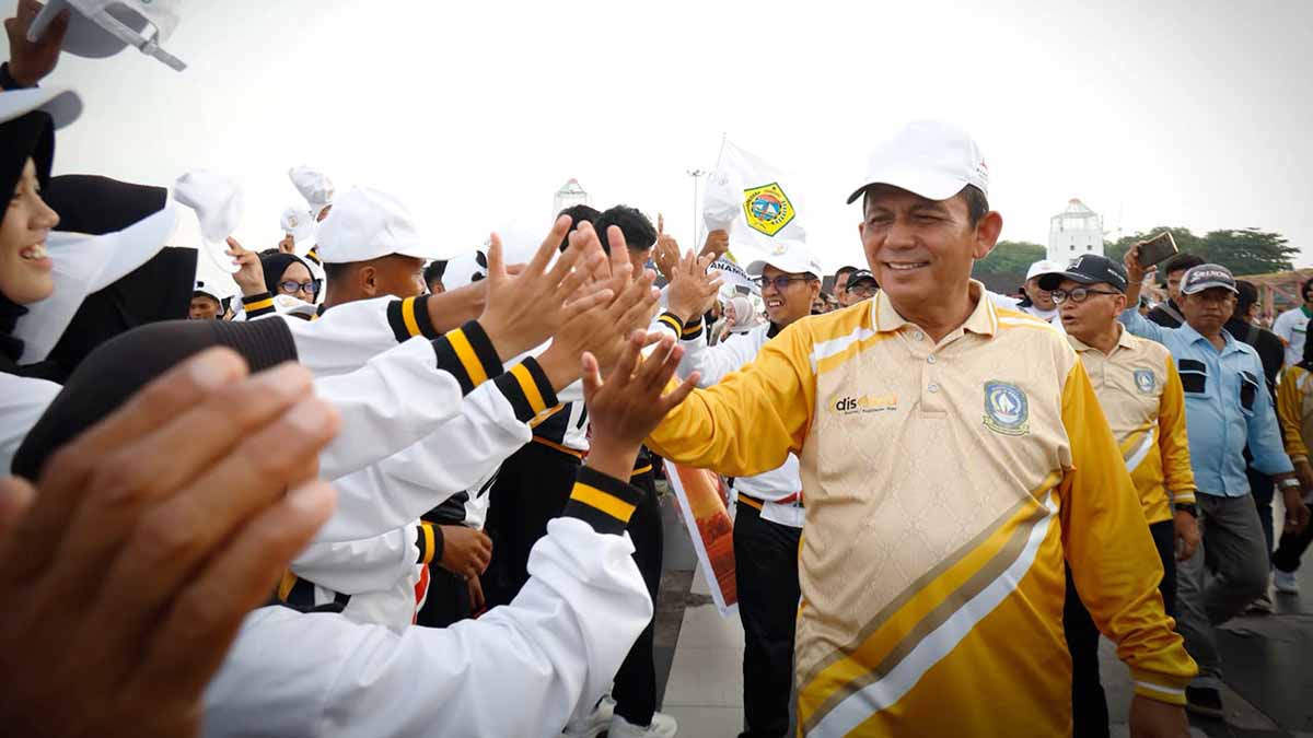 Ansar Ahmad membuka POPDA X Kepri 2026 di Coastal Area Tanjung Balai Karimun.