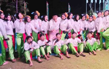 Rhatu Nazywa Air, personel Tunas Gurindam Corps, usai tampil pada pembukaan MTQ XII Kepri.