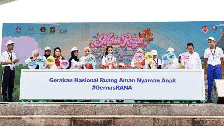 Selvi Ananda Gibran Rakabuming Raka menyampaikan sambutan pada Main Raya Anak Tahun 2026 di Tanjungpinang.